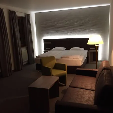 Ξενοδοχείο Landhotel 4*