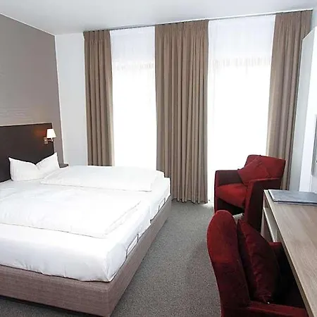 Ξενοδοχείο Landhotel 4*