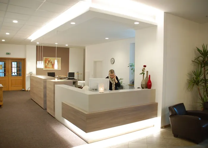 ホテル Landhotel 4*