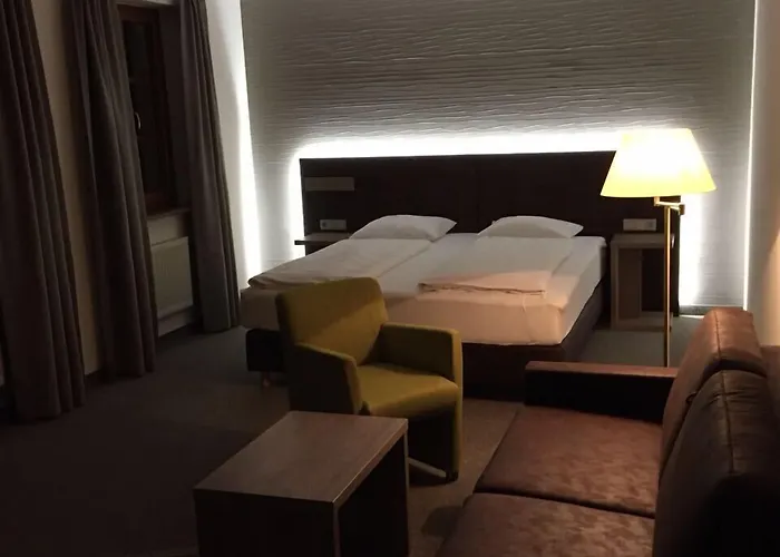 ホテル Landhotel 4*